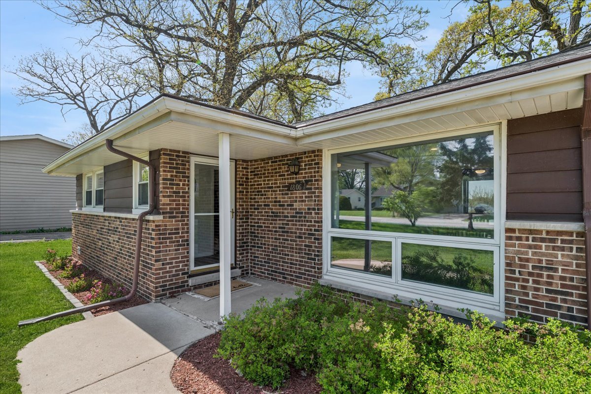 1806 Hazelwood Drive