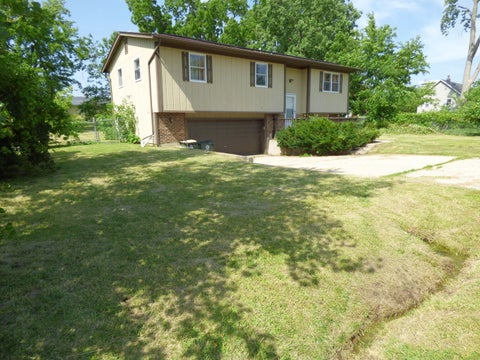 Tiny photo for 528 W Pheasant Court, Round Lake Beach, IL 60073 (MLS # 12692686)