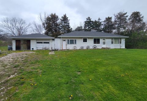 Tiny photo for 2569 E 22nd Road, Marseilles, IL 61341 (MLS # 12616328)