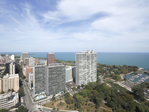 Tiny photo for 2650 N Lakeview Avenue #3101, Chicago, IL 60614 (MLS # 12494106)