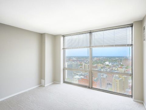 Tiny photo for 2650 N Lakeview Avenue #3101, Chicago, IL 60614 (MLS # 12494106)