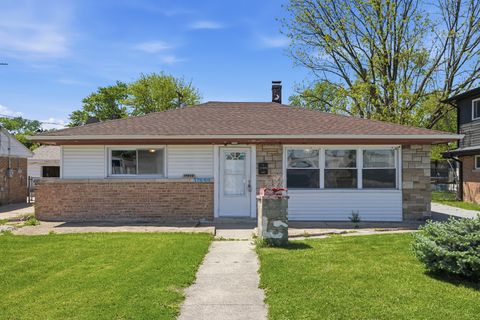 Photo of 17044 Burnham Avenue, Lansing, IL 60438 (MLS # 12647429)