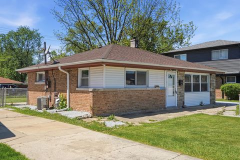 Tiny photo for 17044 Burnham Avenue, Lansing, IL 60438 (MLS # 12647429)