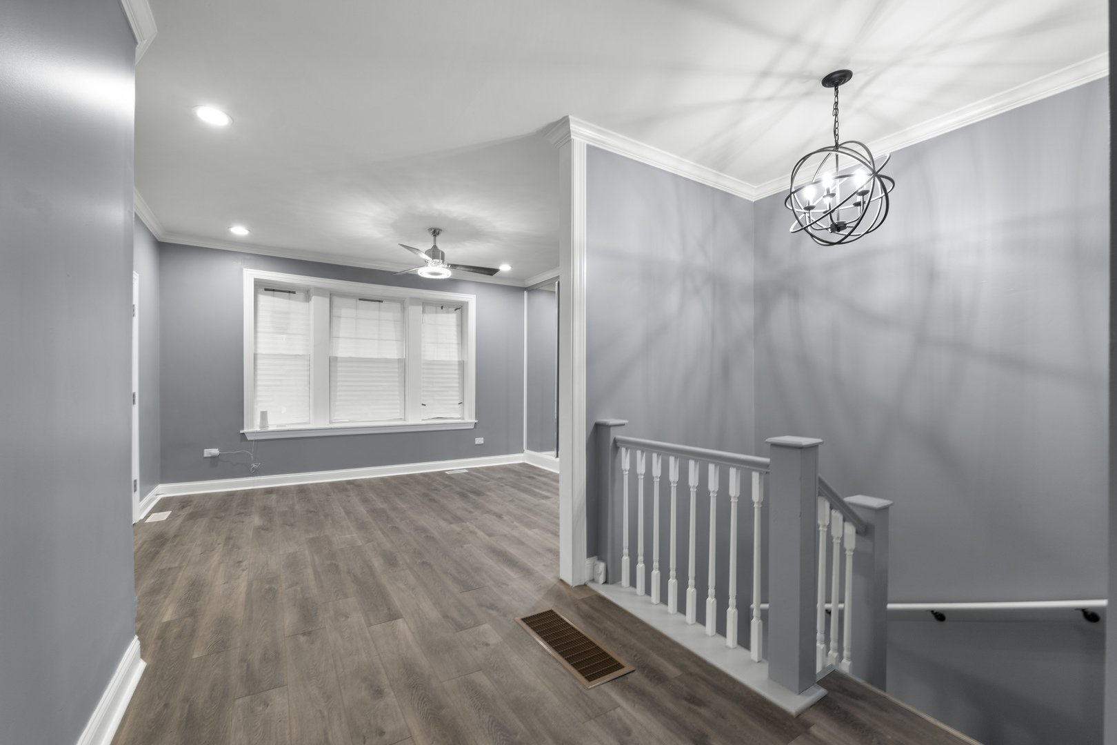 7823 S MORGAN Street