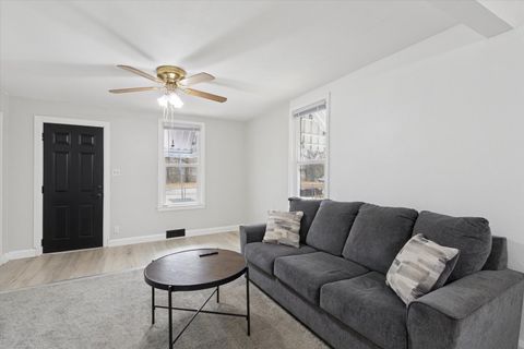 Tiny photo for 1212 10th Avenue, Rockford, IL 61104 (MLS # 12525033)