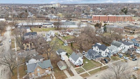 Tiny photo for 1212 10th Avenue, Rockford, IL 61104 (MLS # 12525033)