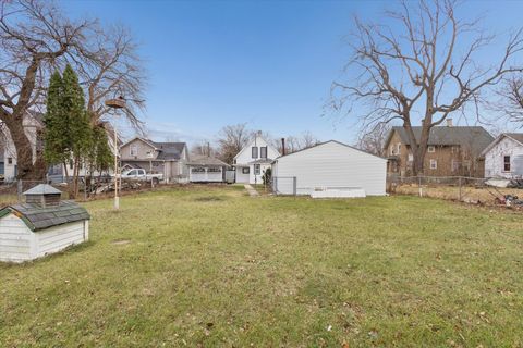Tiny photo for 1212 10th Avenue, Rockford, IL 61104 (MLS # 12525033)