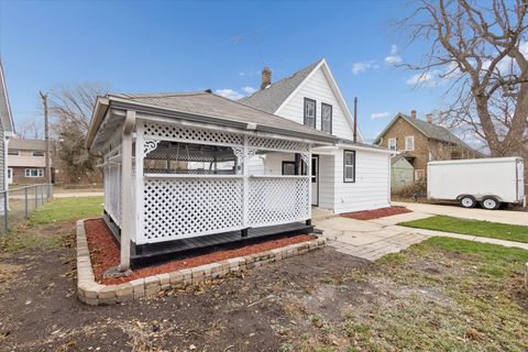 Tiny photo for 1212 10th Avenue, Rockford, IL 61104 (MLS # 12525033)