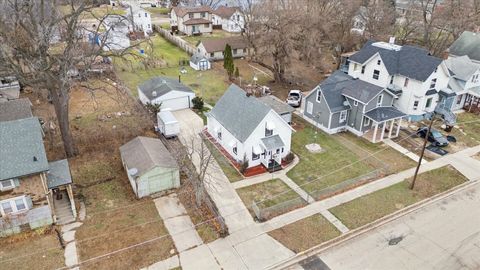 Tiny photo for 1212 10th Avenue, Rockford, IL 61104 (MLS # 12525033)