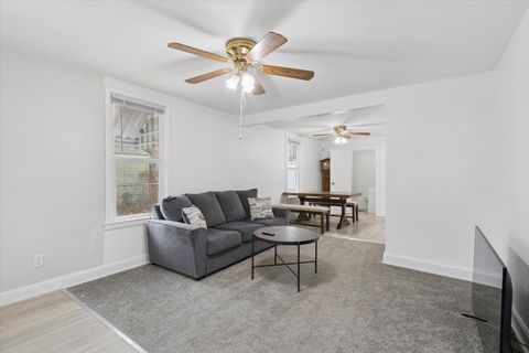 Tiny photo for 1212 10th Avenue, Rockford, IL 61104 (MLS # 12525033)