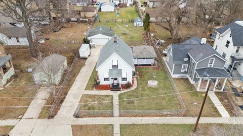 Tiny photo for 1212 10th Avenue, Rockford, IL 61104 (MLS # 12525033)