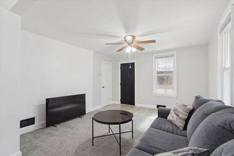 Tiny photo for 1212 10th Avenue, Rockford, IL 61104 (MLS # 12525033)