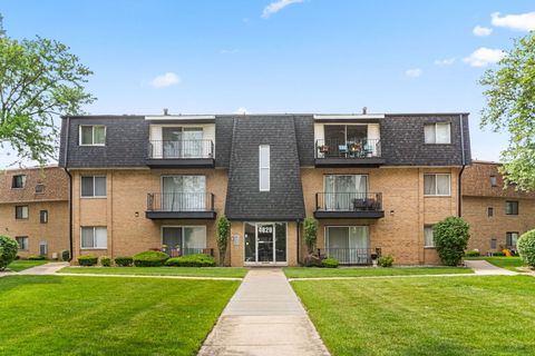 4829 W 109th Street 301 Oak Lawn IL 60453