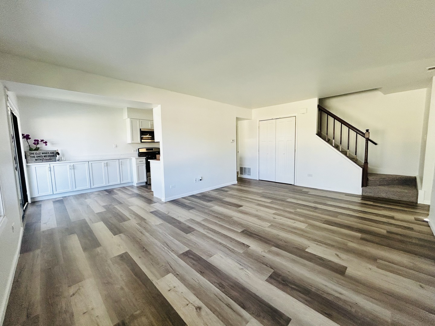 904 Van Buren Court 904