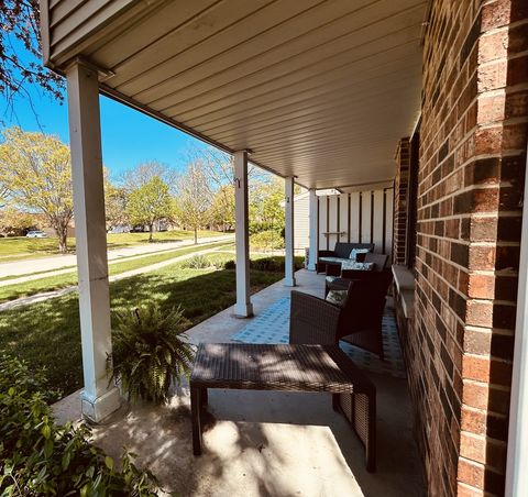 Tiny photo for 904 Van Buren Court #904, Vernon Hills, IL 60061 (MLS # 12630792)