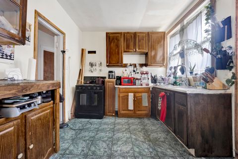 Tiny photo for 7515 S East End Avenue, Chicago, IL 60649 (MLS # 12398386)