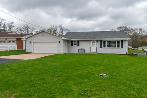 Photo of 406 Williams Drive, Oregon, IL 61061 (MLS # 12617777)
