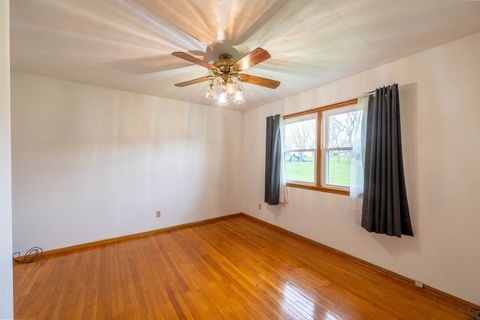 Tiny photo for 406 Williams Drive, Oregon, IL 61061 (MLS # 12617777)
