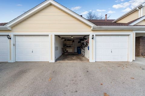 Tiny photo for 748 Sterling Court #A2, Bartlett, IL 60103 (MLS # 12520329)