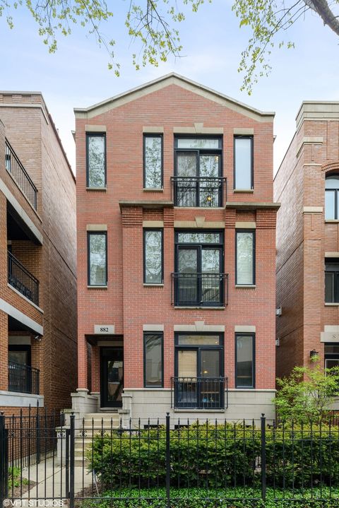882 W Lill Avenue 1 Chicago IL 60614