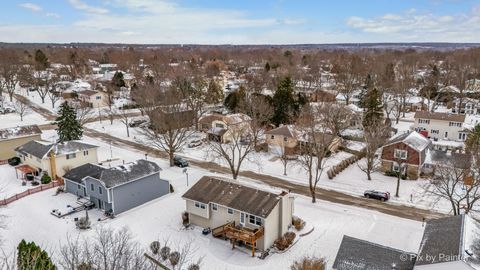 Tiny photo for 730 Chestnut Court, Algonquin, IL 60102 (MLS # 12548702)