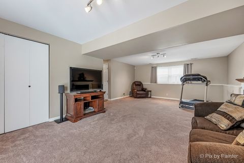 Tiny photo for 730 Chestnut Court, Algonquin, IL 60102 (MLS # 12548702)