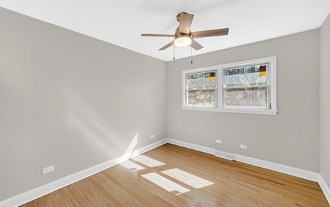 Tiny photo for 739 E 170th Street, South Holland, IL 60473 (MLS # 12483210)