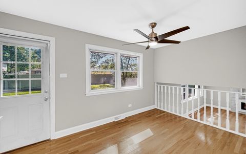 Tiny photo for 739 E 170th Street, South Holland, IL 60473 (MLS # 12483210)