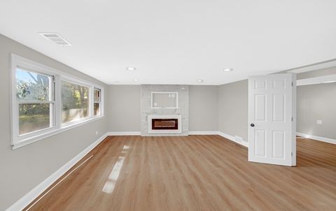 Tiny photo for 739 E 170th Street, South Holland, IL 60473 (MLS # 12483210)