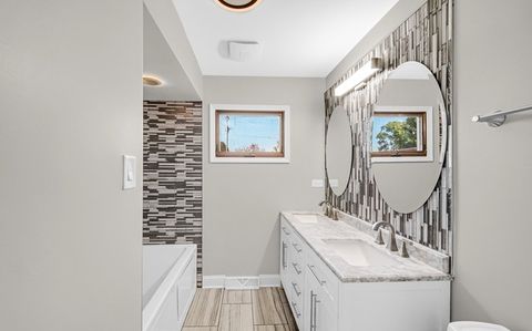 Tiny photo for 739 E 170th Street, South Holland, IL 60473 (MLS # 12483210)