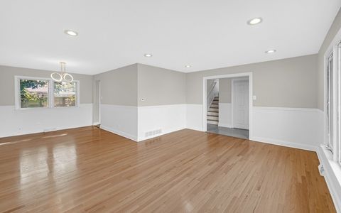 Tiny photo for 739 E 170th Street, South Holland, IL 60473 (MLS # 12483210)