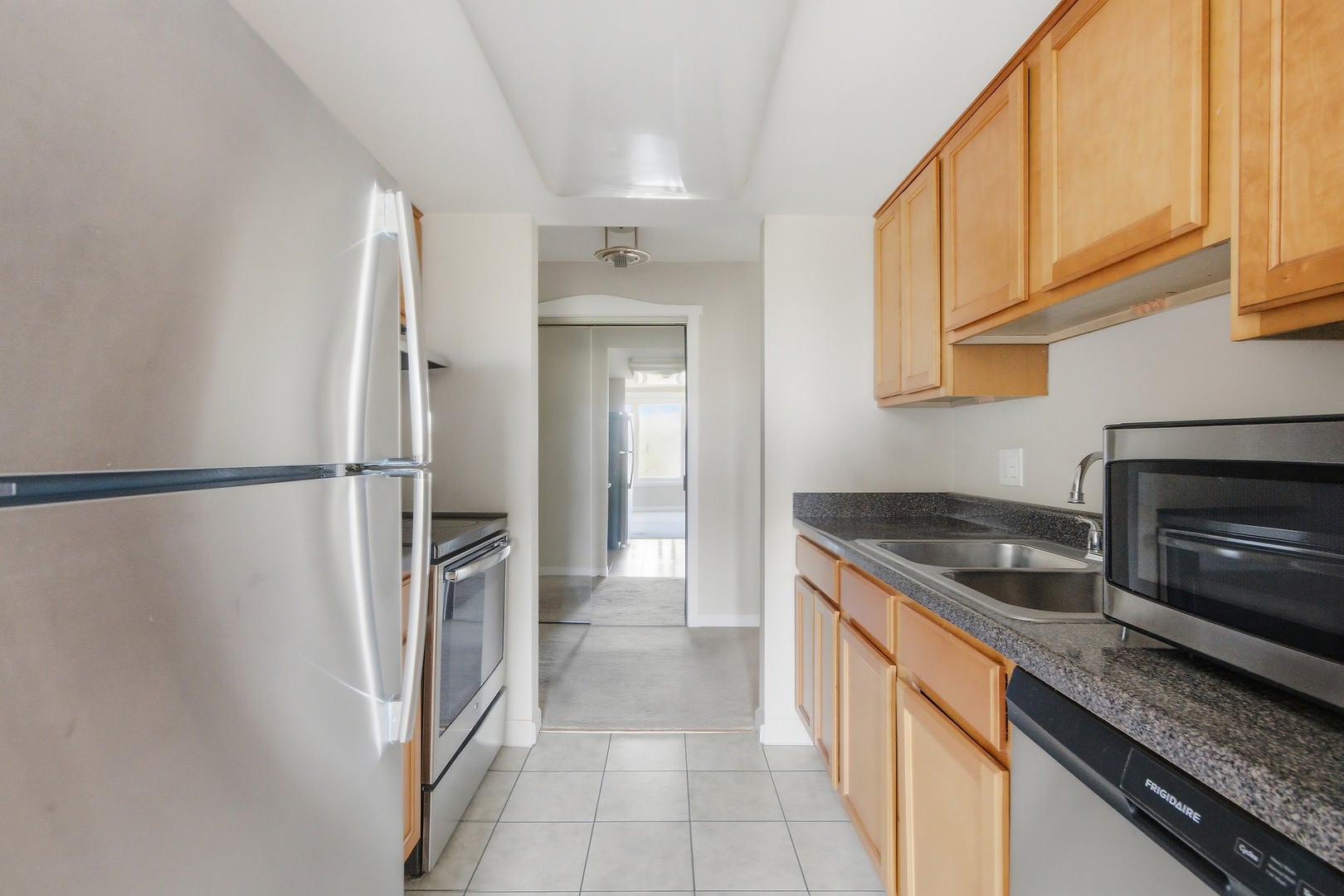 1 RENAISSANCE PLACE 618