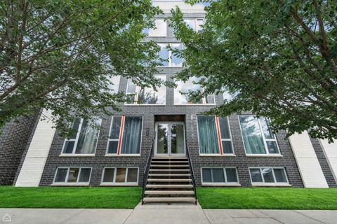 Photo of 826 W Cullerton Street #2W, Chicago, IL 60608 (MLS # 12542182)