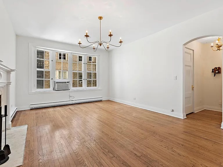 60 E Scott Street 403