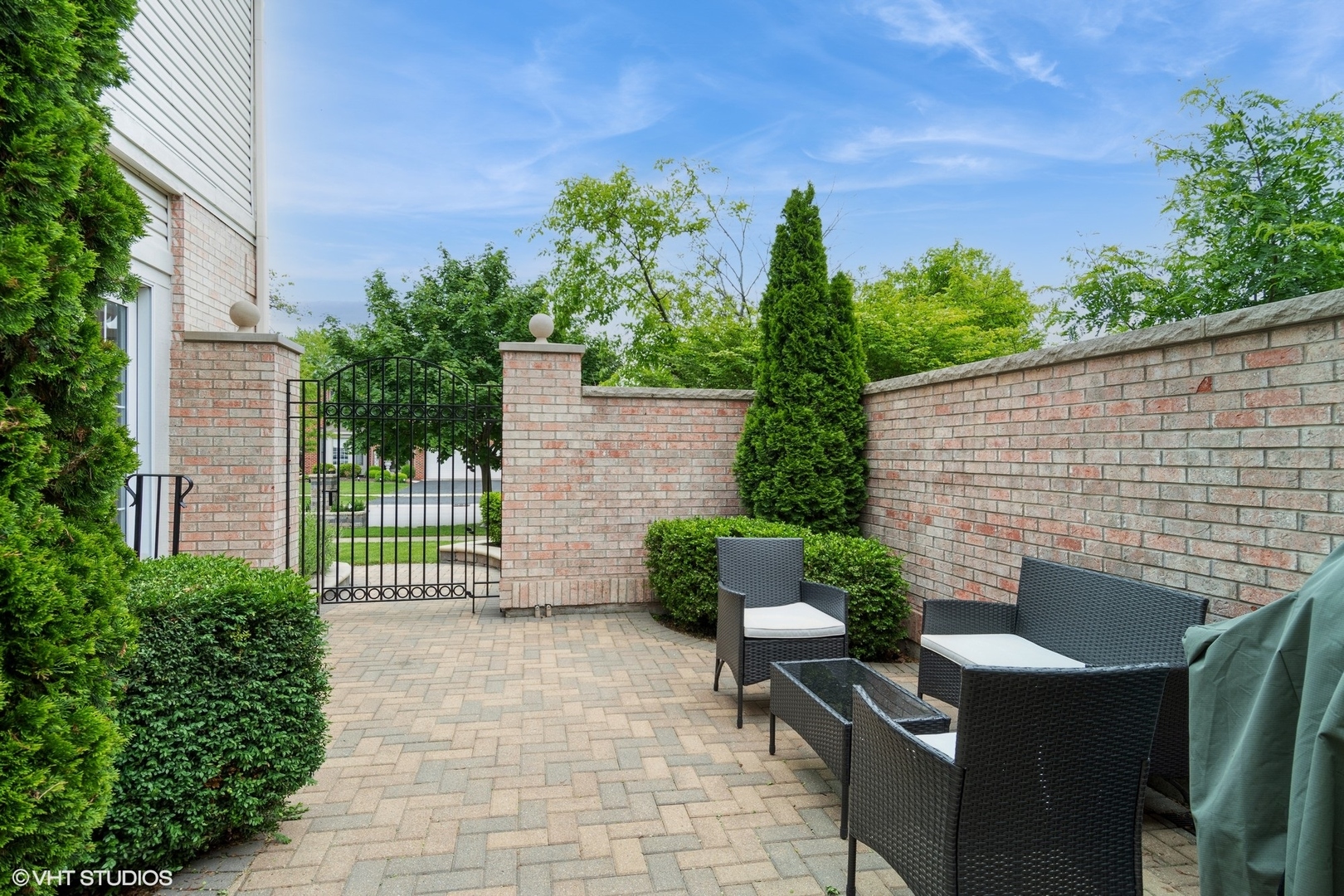 12116 Winterberry Lane