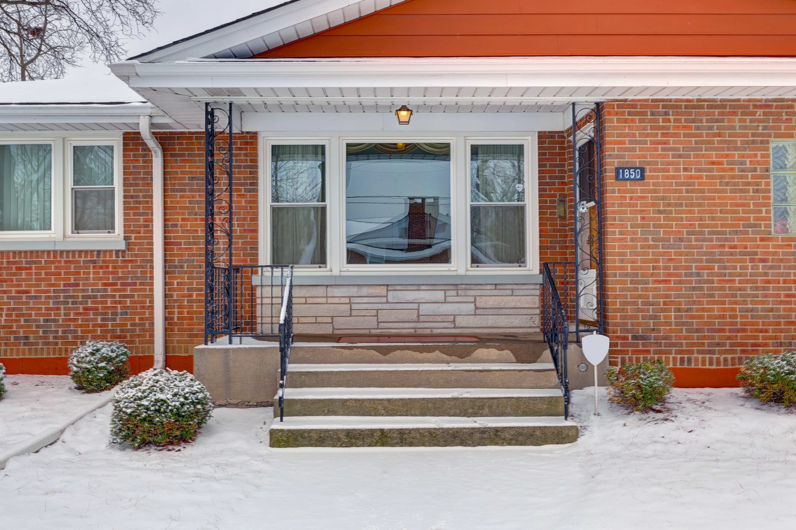1850 Kensington Avenue