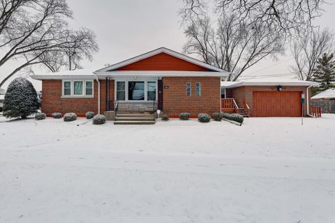 Photo of 1850 Kensington Avenue, Westchester, IL 60154 (MLS # 12540204)