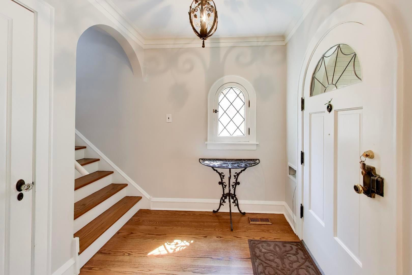 1211 Harvard Terrace