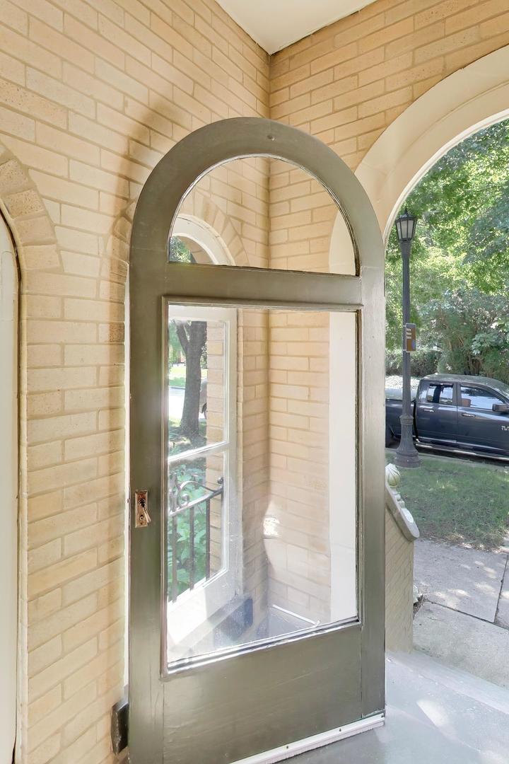 1211 Harvard Terrace