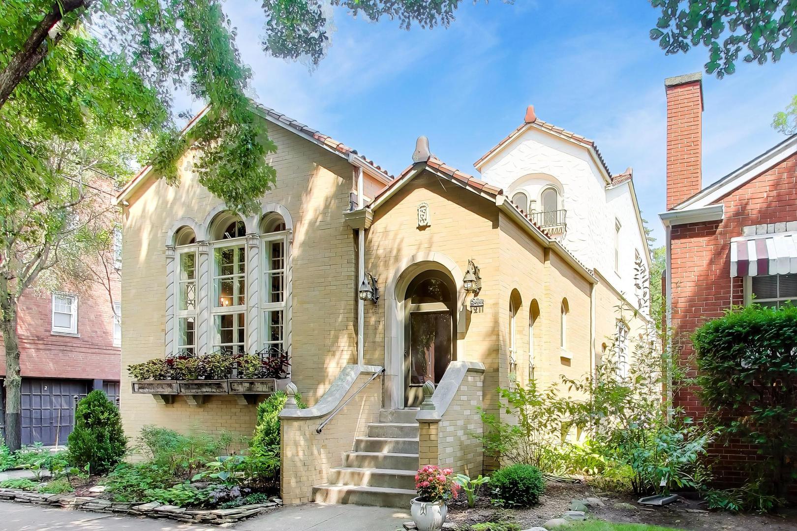 1211 Harvard Terrace