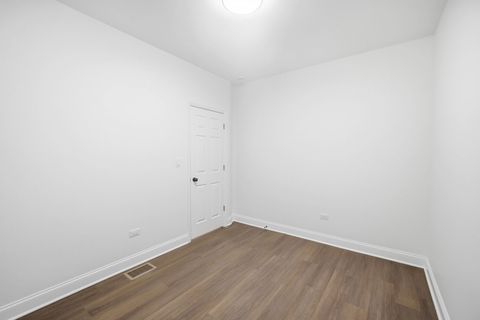 Tiny photo for 1942 Elmwood Avenue #2R, Berwyn, IL 60402 (MLS # 12570280)