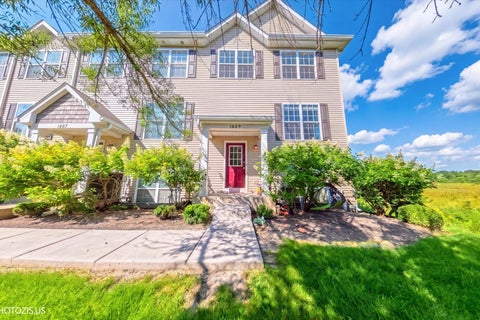 Photo of 1689 W Turtle Creek Lane, Round Lake, IL 60073 (MLS # 12745786)