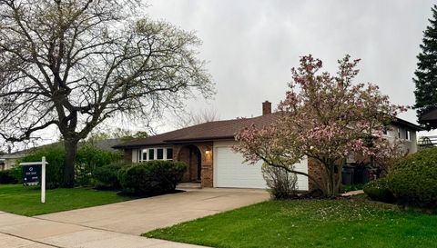 Photo of 15606 Hollyhock Court, Orland Park, IL 60462 (MLS # 12602994)