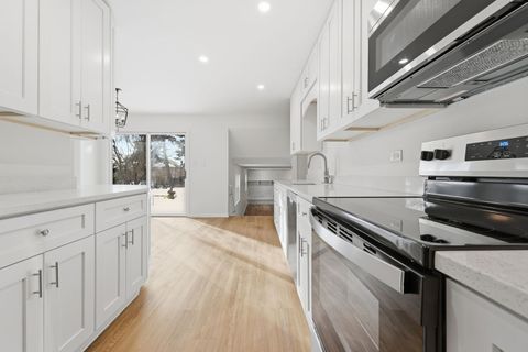 Tiny photo for 15606 Hollyhock Court, Orland Park, IL 60462 (MLS # 12602994)