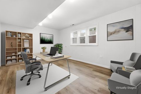 Tiny photo for 15606 Hollyhock Court, Orland Park, IL 60462 (MLS # 12602994)