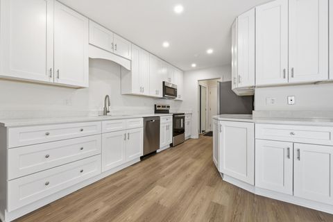 Tiny photo for 15606 Hollyhock Court, Orland Park, IL 60462 (MLS # 12602994)