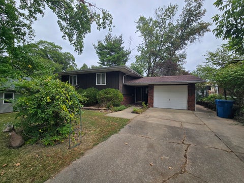 Tiny photo for 10 Westwood Drive, Mt Vernon, IL 62864 (MLS # 12767269)