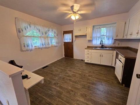 Tiny photo for 10 Westwood Drive, Mt Vernon, IL 62864 (MLS # 12767269)
