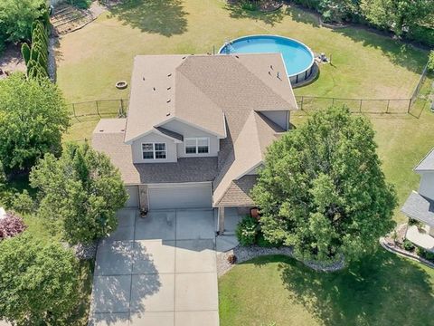 Photo of 8057 W Duane Drive, Frankfort, IL 60423 (MLS # 12408854)