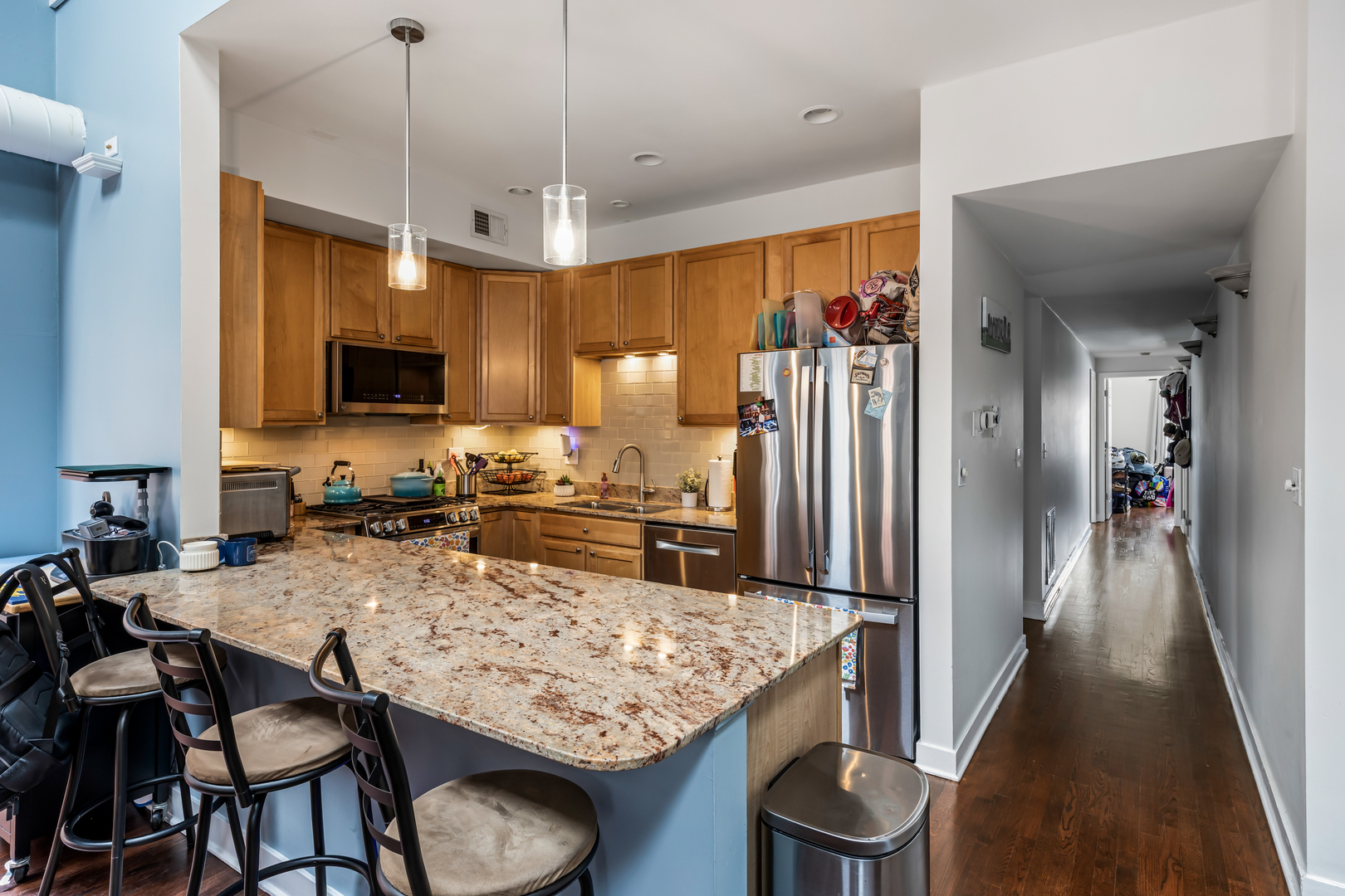 811 W Superior Street 4